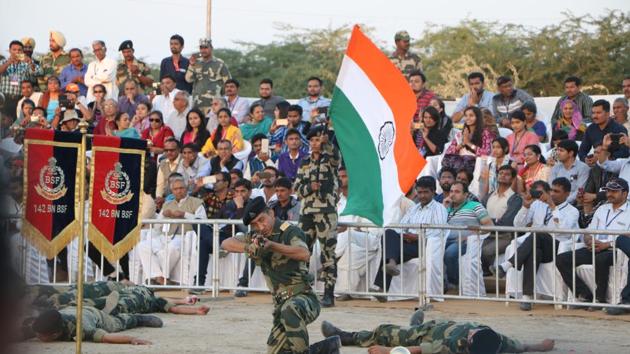 Inauguration of the border viewing point as part of Border visit programme at BOP Narabet near India-Pakistan international border in Gujarat. (HT File Photo) Inauguration of the border viewing point as part of Border visit programme at BOP Narabet near India-Pakistan international border in Gujarat. (HT File Photo)
