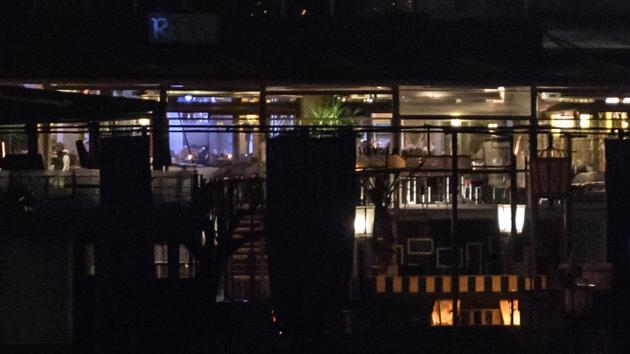 Forensic officers work inside the Reina night club, one of the Istanbul's most exclusive party spots, early on January 1, 2017 after at least one gunmen went on a shooting rampage during New Year's Eve celebrations.(AFP Photo) Forensic officers work inside the Reina night club, one of the Istanbul's most exclusive party spots, early on January 1, 2017 after at least one gunmen went on a shooting rampage during New Year's Eve celebrations.(AFP Photo)