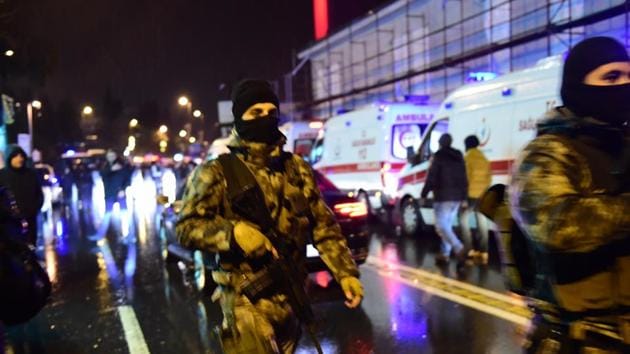 Turkish special force police officers and ambulances are seen at the site of an armed attack January 1, 2017 in Istanbul. At least two people were killed in an armed attack Saturday on an Istanbul nightclub where people were celebrating the New Year, Turkish television reports said.(AFP Photo) Turkish special force police officers and ambulances are seen at the site of an armed attack January 1, 2017 in Istanbul. At least two people were killed in an armed attack Saturday on an Istanbul nightclub where people were celebrating the New Year, Turkish television reports said.(AFP Photo)