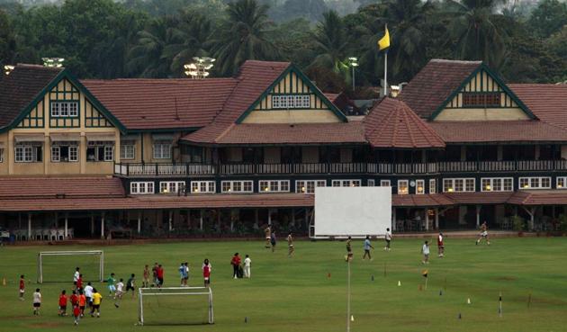 The Bombay Gymkhana used to pay around Rs36 lakh to the BMC every year to use the parking space. (HT File Photo) The Bombay Gymkhana used to pay around Rs36 lakh to the BMC every year to use the parking space. (HT File Photo)