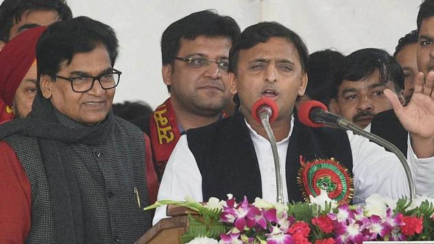 Uttar Pradesh chief minister Akhilesh Yadav addresses as SP general secretary Ram Gopal Yadav looks on during Samajwadi party national convention in Lucknow on Sunday. (PTI Photo) Uttar Pradesh chief minister Akhilesh Yadav addresses as SP general secretary Ram Gopal Yadav looks on during Samajwadi party national convention in Lucknow on Sunday. (PTI Photo)