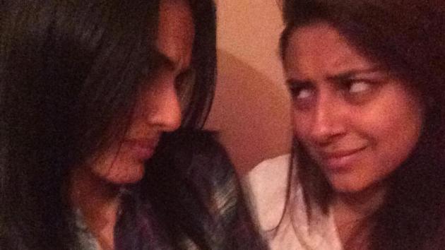 When it was finally time to bid the bad year goodbye, actor Kamya Punjabi posted a picture on Instagram and remembered her best friend Pratyusha one more time. (Instagram/Kamya Punjabi) When it was finally time to bid the bad year goodbye, actor Kamya Punjabi posted a picture on Instagram and remembered her best friend Pratyusha one more time. (Instagram/Kamya Punjabi)