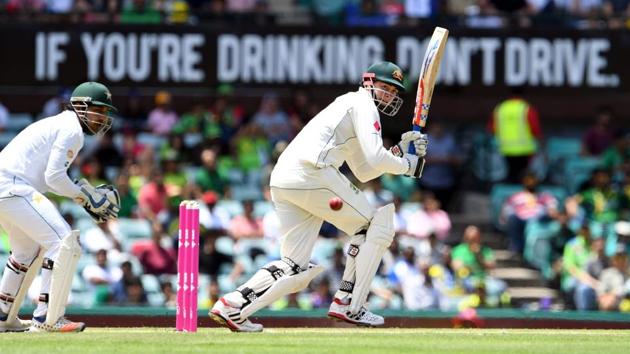 Renshaw played the perfect foil as Warner carted the bowlers to all parts of the ground. (AFP)