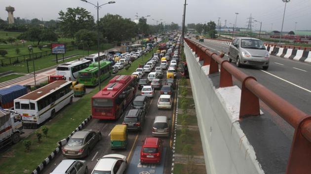 The proposed flyover near Indraprastha Park will save time as well as reduce traffic snarls on the stretch. (Mohd Zakir / HT FILE) The proposed flyover near Indraprastha Park will save time as well as reduce traffic snarls on the stretch. (Mohd Zakir / HT FILE)