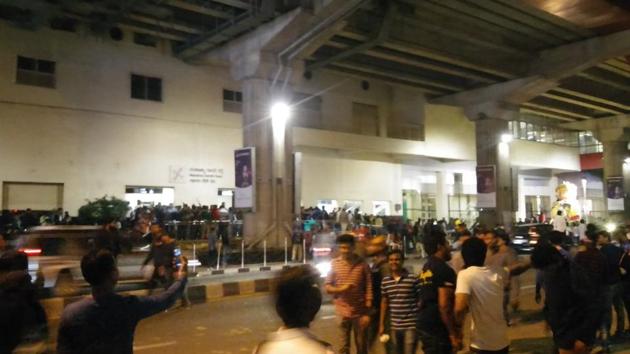 Eyewitness accounts had suggested that women were molested and groped and lewd remarks were also passed by miscreants late night on December 31 in the posh area of Bengaluru. (Twitter: @Salahudd1n) Eyewitness accounts had suggested that women were molested and groped and lewd remarks were also passed by miscreants late night on December 31 in the posh area of Bengaluru. (Twitter: @Salahudd1n)