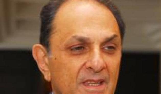 Nusli Wadia’s 137-year-old flagship Bombay Dyeing and Manufacturing Company has drawn up a major strategy to revive its textile retail business and is looking for a turnaround in 2017-18. (HT Archive) Nusli Wadia’s 137-year-old flagship Bombay Dyeing and Manufacturing Company has drawn up a major strategy to revive its textile retail business and is looking for a turnaround in 2017-18. (HT Archive)