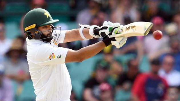 Pakistan batsman Azhar Ali pulls one to the boundary during his knock of 58 not out against Australia during Day 2 of the third Test in Sydney.(AFP)