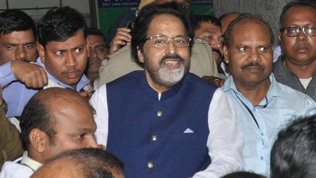 TMC MP Sudip Bandopadhyay being taken by CBI officers to Bhubaneswar for further inquiry who was arrested in connection with Rose Valley chit fund scam in Kolkata on Tuesday evening .(PTI) TMC MP Sudip Bandopadhyay being taken by CBI officers to Bhubaneswar for further inquiry who was arrested in connection with Rose Valley chit fund scam in Kolkata on Tuesday evening .(PTI)