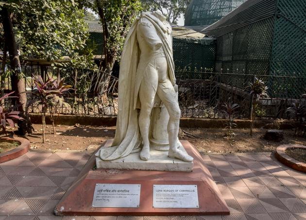 This statue of Elphinstone Charles, the first Marquis of Cornwallis and two-time Governor General of India, once stood at the Elphinstone Circle in south Mumbai. It was transferred to the grounds of the Bhau Daji Lad museum in 1965. (Kunal Patil / HT Photos; Text by Dipanjan Sinha) This statue of Elphinstone Charles, the first Marquis of Cornwallis and two-time Governor General of India, once stood at the Elphinstone Circle in south Mumbai. It was transferred to the grounds of the Bhau Daji Lad museum in 1965. (Kunal Patil / HT Photos; Text by Dipanjan Sinha)
