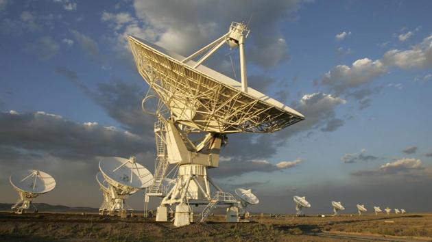 This file photo shows the Very Large Array (VLA), one of the world's premier astronomical radio observatories, on the Plains of San Agustin 50 miles west of Socorro, New Mexico. A mysterious type of radio wave from deep space, discovered only a decade ago, has been traced to a precise source for the first time, astronomers said on Wednesday. (AFP) This file photo shows the Very Large Array (VLA), one of the world's premier astronomical radio observatories, on the Plains of San Agustin 50 miles west of Socorro, New Mexico. A mysterious type of radio wave from deep space, discovered only a decade ago, has been traced to a precise source for the first time, astronomers said on Wednesday. (AFP)