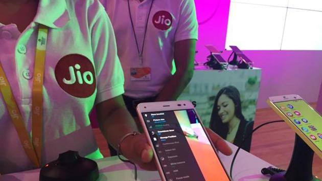 Reliance Jio’s free internet services might end soon (Reuters) Reliance Jio’s free internet services might end soon (Reuters)