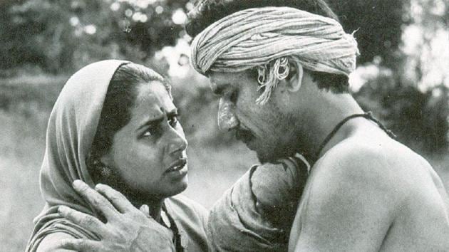 In Satyajit Ray’s Sadgati (1981), he plays Dukhi, a poor, outcaste shoemaker struggling with the Brahmins in the village to get his daughter’s marriage fixed. In Satyajit Ray’s Sadgati (1981), he plays Dukhi, a poor, outcaste shoemaker struggling with the Brahmins in the village to get his daughter’s marriage fixed.