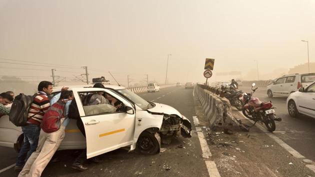 Almost 97% of the road accidents are caused by rash or negligent driving including drunken driving.(HT File Photo)