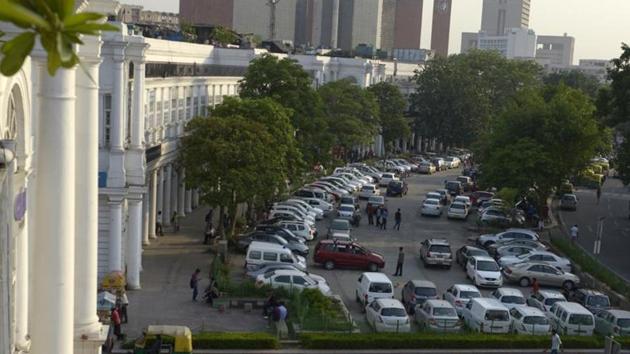 Bang in the middle of the city, Connaught Place is a traffic nightmare on most days.(HT file photo) Bang in the middle of the city, Connaught Place is a traffic nightmare on most days.(HT file photo)