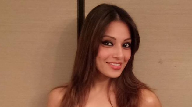 Bipasha Basu turns 38 on Saturday and is happily celebrating with her husband Karan Singh Grover.(Facebook)