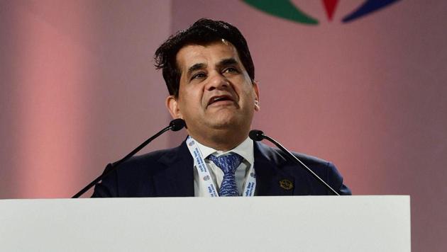 Niti Aayog CEO Amitabj Kant addresses the delegates at on 'Start-ups and innovation which has social impact in India' during the 'Youth Pravasi Bharatiya Divas 2017' at Bangalore Internation Exhibition Center in Bengaluru on Saturday.(PTI Photo)