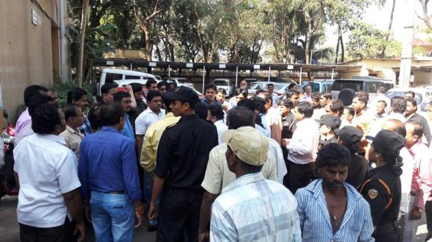 Police keep a watch over the crowd outside the the Mira-Bhayander Municipal Corporation on Friday. (Azim Tamboli) Police keep a watch over the crowd outside the the Mira-Bhayander Municipal Corporation on Friday. (Azim Tamboli)
