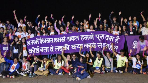 Akshara NGO members after a run at Marine Drive in Mumbai on Saturday.  (Kunal Patil / HT Photo) 