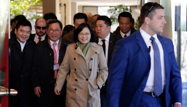 Taiwan President Tsai Ing-wen exits at the Omni Houston Hotel during a "transit stop" enroute to Central America, in Houston, Texas, U.S., January 7, 2017. (REUTERS) Taiwan President Tsai Ing-wen exits at the Omni Houston Hotel during a "transit stop" enroute to Central America, in Houston, Texas, U.S., January 7, 2017. (REUTERS)