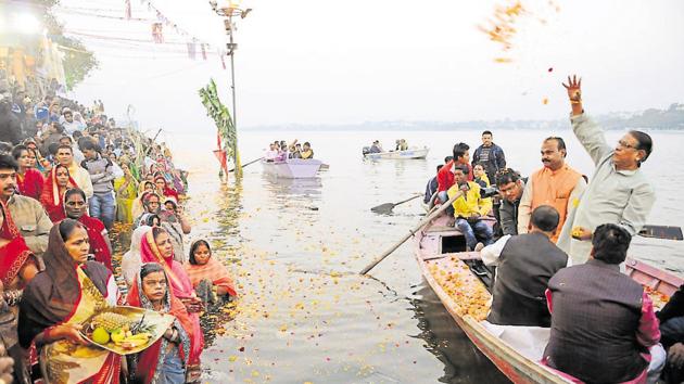 The Upper Lake or Bhojtal is a major source of drinking water for the residents of Bhopal. (Mujeeb Faruqui/HT Photo) The Upper Lake or Bhojtal is a major source of drinking water for the residents of Bhopal. (Mujeeb Faruqui/HT Photo)