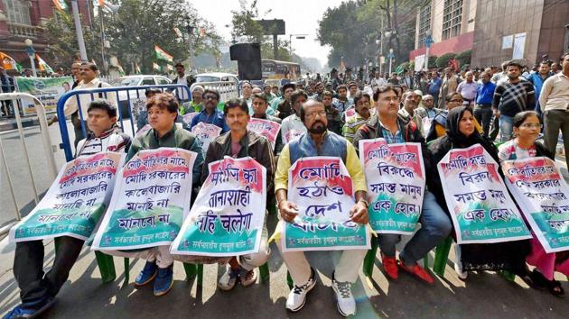 Apart from Delhi, Trinamool Congress activists also protested in front of the Reserve Bank of India to protest against demonetization in Kolkata on Monday. (PTI) Apart from Delhi, Trinamool Congress activists also protested in front of the Reserve Bank of India to protest against demonetization in Kolkata on Monday. (PTI)