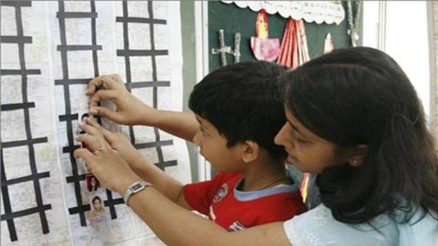 On Monday, while centres in Kulupwadi in Borivli, Maratha colony in Dahisar and other centres in Kandivli and Thane resumed classes, after nearly a month’s gap, Borivili’s IC Colony centre and another one in Malad are still shut. (HT file photo) On Monday, while centres in Kulupwadi in Borivli, Maratha colony in Dahisar and other centres in Kandivli and Thane resumed classes, after nearly a month’s gap, Borivili’s IC Colony centre and another one in Malad are still shut. (HT file photo)