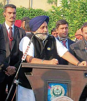 SAD chief Sukhbir Singh Badal addressing party workers in Malerkotla on Tuesday. (HT Photo) SAD chief Sukhbir Singh Badal addressing party workers in Malerkotla on Tuesday. (HT Photo)
