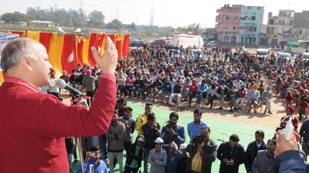Manish Sisodia, deputy CM Delhi addressing an election rally for Punjab polls, at Belongi in Mohali on Tuesday. (Anil Dayal/HT Photo) Manish Sisodia, deputy CM Delhi addressing an election rally for Punjab polls, at Belongi in Mohali on Tuesday. (Anil Dayal/HT Photo)