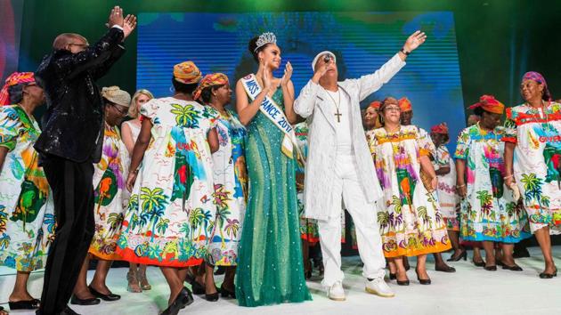 Miss Guyana 2016 and newly elected Miss France 2017 Alicia Aylies (C,L) stands on stage during a show on January 9, 2017 in Cayenne. (jody amiet / AFP) Miss Guyana 2016 and newly elected Miss France 2017 Alicia Aylies (C,L) stands on stage during a show on January 9, 2017 in Cayenne. (jody amiet / AFP)