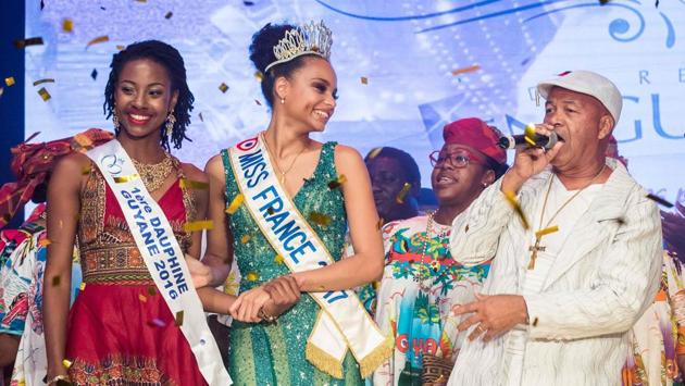 Miss Guyana 2016 and newly elected Miss France 2017 Alicia Aylies (C) and Miss Guiana 2016 first Dauphine Ruth Briquet (L) stand on stage during a show on January 9, 2017 in Cayenne. (jody amiet / AFP) Miss Guyana 2016 and newly elected Miss France 2017 Alicia Aylies (C) and Miss Guiana 2016 first Dauphine Ruth Briquet (L) stand on stage during a show on January 9, 2017 in Cayenne. (jody amiet / AFP)