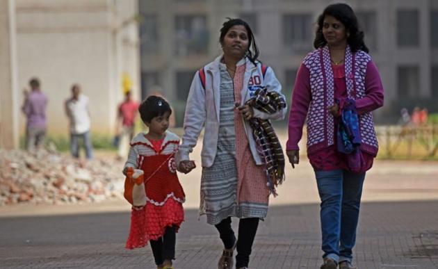 Representative of Mumbai, the weather station at Santacruz that recorded 13.6 degrees Celsius, 3.6 degrees Celsius below normal, on Tuesday, recorded the night temperature at 12.5 degrees Celsius, 4.4 degrees Celsius below normal on Wednesday morning. (PRATIK CHORGE) Representative of Mumbai, the weather station at Santacruz that recorded 13.6 degrees Celsius, 3.6 degrees Celsius below normal, on Tuesday, recorded the night temperature at 12.5 degrees Celsius, 4.4 degrees Celsius below normal on Wednesday morning. (PRATIK CHORGE)