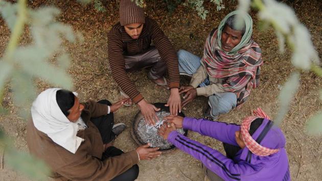 Temperatures are not expected to rise over 16 degrees Celsius during the course of the day according to the Regional Weather Forecasting Centre.(Burhaan Kinu / HT File Photo) Temperatures are not expected to rise over 16 degrees Celsius during the course of the day according to the Regional Weather Forecasting Centre.(Burhaan Kinu / HT File Photo)