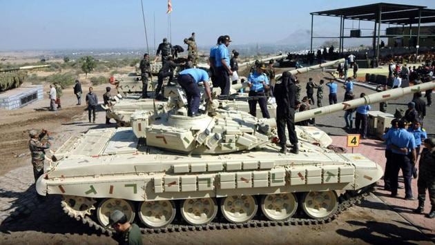 New state-of-the-art weapons systems are being inducted, as well as qualitative upgradation of the existing systems is being undertaken. The transformation of the Corps of Army Air Defence is proceeding on a fast track, at KK Ranges Ahmednagar in Pune. (ht photo )