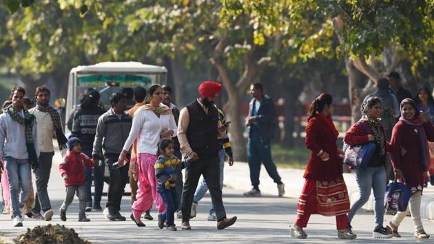 The Delhi Zoo saw visitors return after nearly three months since the zoological gardens was closed following Avian Flu scare. (Virendra Singh Gosain/HT PHOTO) The Delhi Zoo saw visitors return after nearly three months since the zoological gardens was closed following Avian Flu scare. (Virendra Singh Gosain/HT PHOTO)