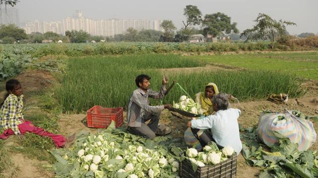 BJP MP from Uttar Pradesh’s Bhadohi, Virendra Singh Mast also rubbished reports that the cash crunch had an overall negative impact on agriculture, saying farming communities in rural areas were showing the traits of the ‘nouveau riche’. (Burhaan Kinu/HT Photo) BJP MP from Uttar Pradesh’s Bhadohi, Virendra Singh Mast also rubbished reports that the cash crunch had an overall negative impact on agriculture, saying farming communities in rural areas were showing the traits of the ‘nouveau riche’. (Burhaan Kinu/HT Photo)