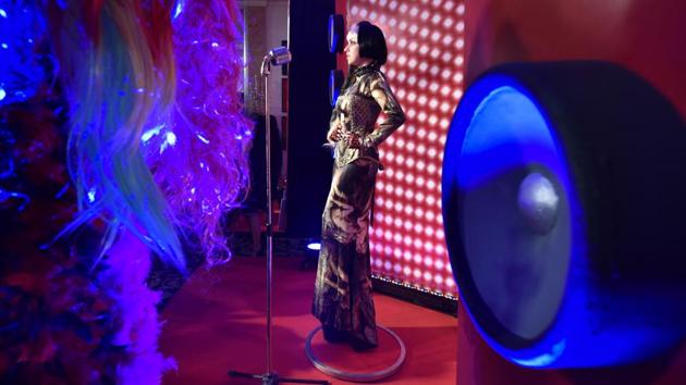 Pop singer Lady Gaga’s wax statue displayed at Shangri la Hotel. Guests at the unveiling photographed themselves alongside Bachchan, as well as with a waxwork of American popstar Lady Gaga. (Raj K Raj/HT PHOTO)