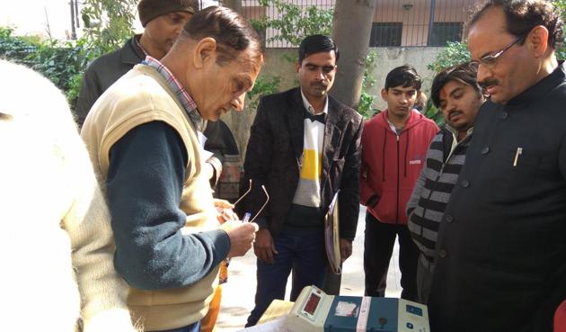 A sector magistrate takes stock of preparedness at a Noida polling centre on Thursday. Such visits by poll officials are underway ahead of the UP Assembly elections. (HT PHOTO) A sector magistrate takes stock of preparedness at a Noida polling centre on Thursday. Such visits by poll officials are underway ahead of the UP Assembly elections. (HT PHOTO)