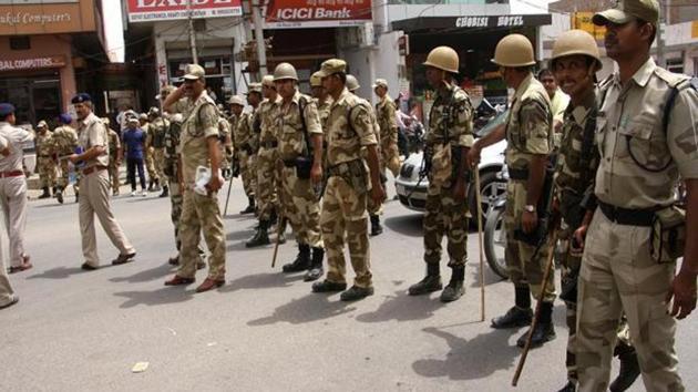 The Home Ministry on Friday directed all paramilitary forces to ensure speedy redress of jawans’ grievances even as it submitted a report to the PMO saying “no substance” was found in the complaint by a BSF man. (HT File Photo) The Home Ministry on Friday directed all paramilitary forces to ensure speedy redress of jawans’ grievances even as it submitted a report to the PMO saying “no substance” was found in the complaint by a BSF man. (HT File Photo)