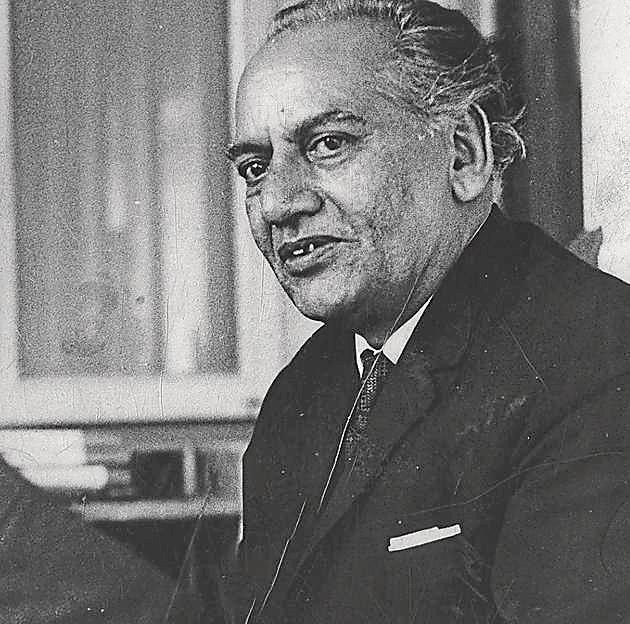 Faiz Ahmad Faiz (1911-84) was an influential leftwing intellectual and one of the most celebrated writers of Urdu. He also wrote poems in Punjabi.(HT Photo) Faiz Ahmad Faiz (1911-84) was an influential leftwing intellectual and one of the most celebrated writers of Urdu. He also wrote poems in Punjabi.(HT Photo)