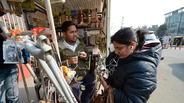 Salamat at his mobile shop in front of the St Joseph’s Cathedral Church in Lucknow. (Ashok Dutta/ HT Photo) Salamat at his mobile shop in front of the St Joseph’s Cathedral Church in Lucknow. (Ashok Dutta/ HT Photo)