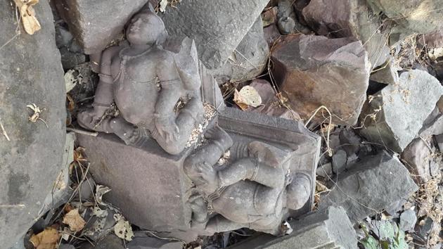 And someone’s tried to destroy them too. Several statues are missing heads and limbs. Some have been stolen too. Who’d do such a thing? (Rachel Lopez/HT Photo) 