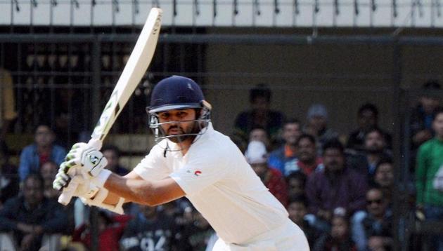 Parthiv Patel scored a brilliant 143 to help Gujarat beat Mumbai and win their maiden Ranji nTrophy title(PTI)