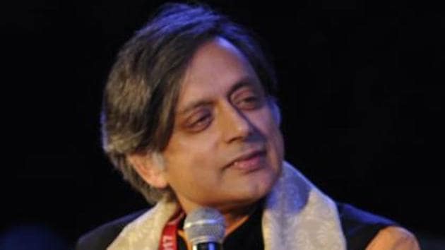 Shashi Tharoor during the inaugural day of ‘Kolkata Literary Festival-2017’ in Kolkata on Sunday.(Samir Jana/HT) Shashi Tharoor during the inaugural day of ‘Kolkata Literary Festival-2017’ in Kolkata on Sunday.(Samir Jana/HT)