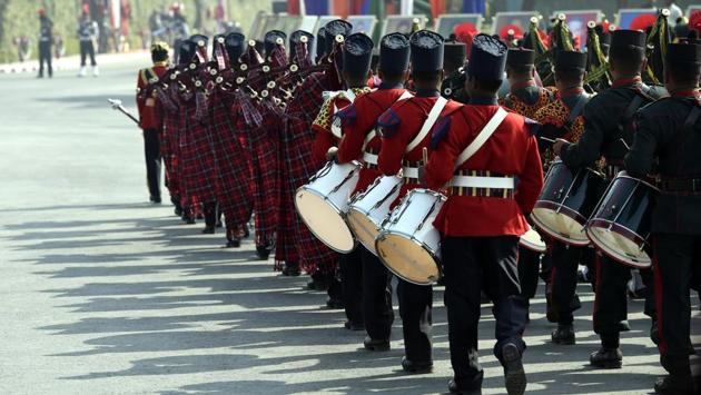 Army bands participate in the 'Army Day parade' at Delhi Cantt in New Delhi on Sunday. (Arvind Yadav/HT PHOTO)