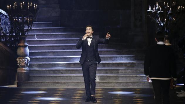 Singer Austin Mahone performs during the Dolce&Gabbana men's Fall-Winter 2017-2018 fashion show on Saturday. (AP) Singer Austin Mahone performs during the Dolce&Gabbana men's Fall-Winter 2017-2018 fashion show on Saturday. (AP)