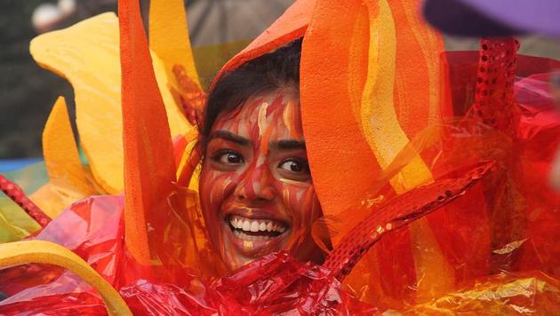 A participant of Dream run wearing colourful mask. (Pramod Thakur/HT PHOTO) 