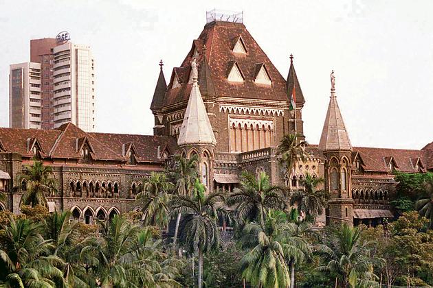 The Bombay high court on Monday directed the state government to reconstitute an expert committee it proposes to appoint for examining two of its ambitious schemes – Jalyukta Shivar and river rejuvenation aimed at making Maharashtra drought-free.(HT file)
