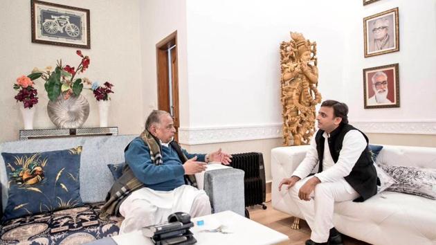 Akhilesh Yadav met Mulayam Singh Yadav at the latter’s residence on Monday after EC allotted him the ‘Cycle’ symbol.(Akhikesh on Twitter)