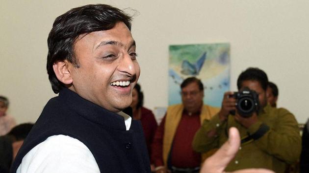 Uttar Pradesh chief minister Akhilesh Yadav gets a firm grip over the Samajwadi Party.(PTI file photo)