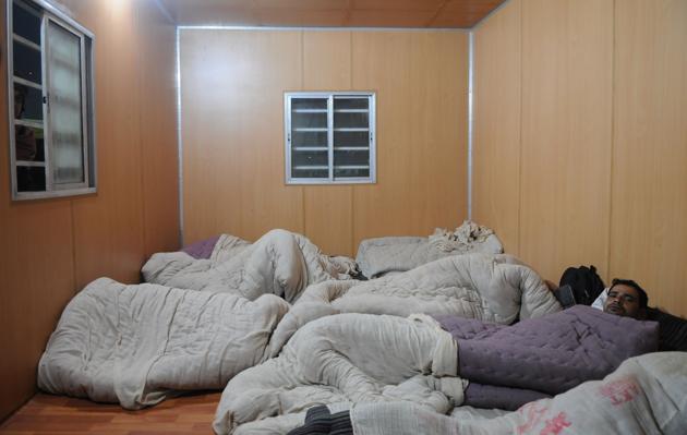 Homeless people lodged at city’s night shelters had to contend with wet mattresses and non-functional toilets last winter. (Parveen Kumar/HT FILE) Homeless people lodged at city’s night shelters had to contend with wet mattresses and non-functional toilets last winter. (Parveen Kumar/HT FILE)